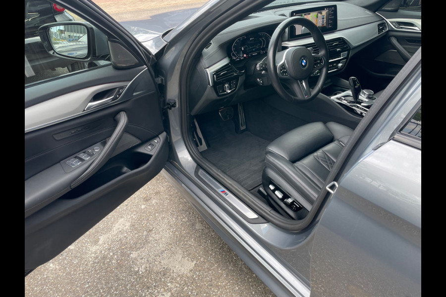 BMW 5 Serie Touring 530e High Executive Laser Led Panorama M-pakket 19inch breedset memory orig NL Geleverd NAP compleet!