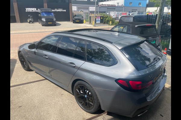 BMW 5 Serie Touring 530e High Executive Laser Led Panorama M-pakket 19inch breedset memory orig NL Geleverd NAP compleet!