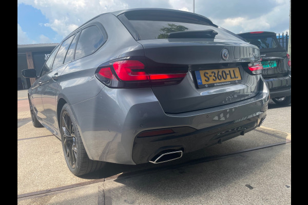 BMW 5 Serie Touring 530e High Executive Laser Led Panorama M-pakket 19inch breedset memory orig NL Geleverd NAP compleet!