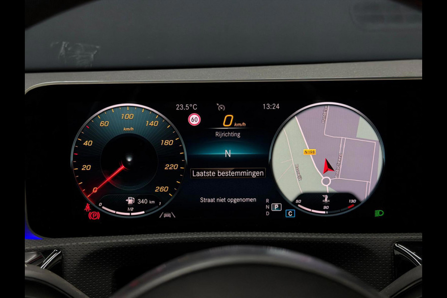 Mercedes-Benz A-Klasse 250 Premium Plus Pano Sfeerv Camera