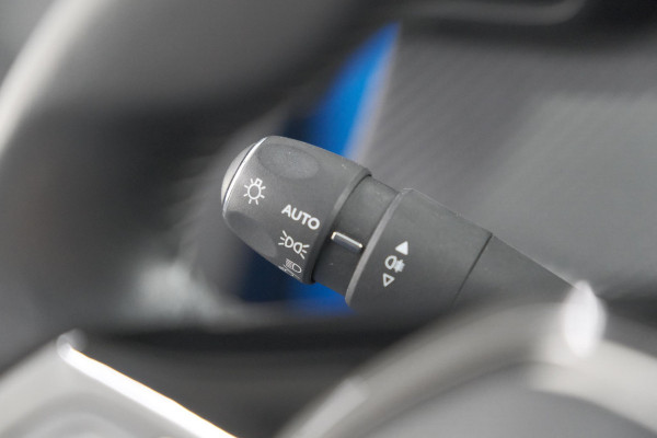 Peugeot 208 PureTech 100 Allure | Trekhaak | Camera | Apple Carplay | Navigatie | Parkeersensoren