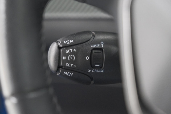 Peugeot 208 PureTech 100 Allure | Trekhaak | Camera | Apple Carplay | Navigatie | Parkeersensoren