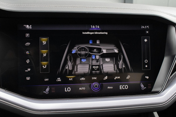 Volkswagen Touareg 3.0 TSi 4MOTION R Trekhaak Luchtvering Camera Nightvision