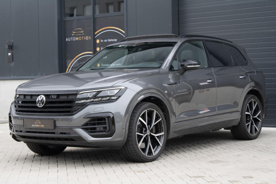 Volkswagen Touareg 3.0 TSi 4MOTION R Trekhaak Luchtvering Camera Nightvision