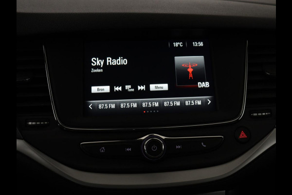 Opel Astra 1.0 Turbo 120 Jaar Edition Carplay | DAB radio | Bluetooth | Parkeerhulp | Navigatie | Cruise control | Climate control
