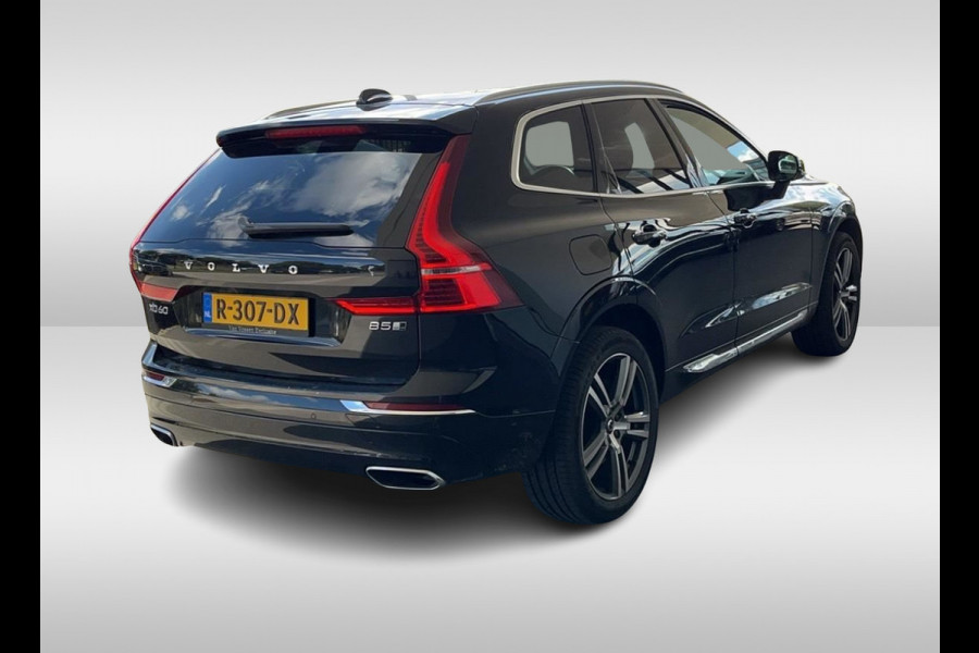 Volvo XC60 2.0 B5 AWD Inscription / Trekhaak / Panoramadak / 360Camera / Head-up / Luchtvering / Harman Kardon / 20'' / Sportstoelen / CarPlay / Stoelventilatie+Verwarming / Stuurverwarming / Dodehoek / DAB / ACC