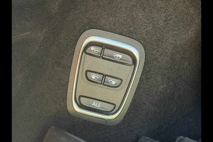 Renault Grand Scénic 1.3 TCe Intens 7-Pers. | PANO | TREKHAAK | CARPLAY | 1E EIG | DEALER | 20 INCH