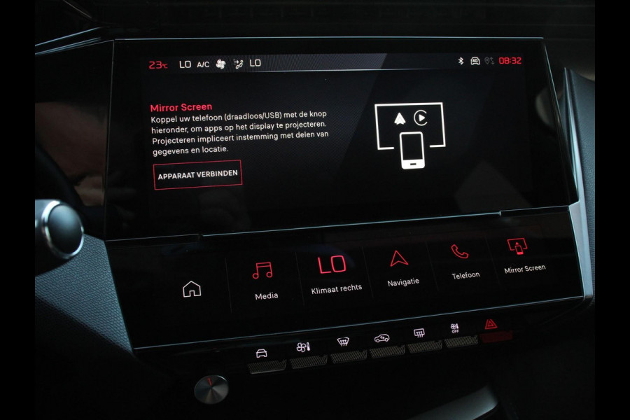 Peugeot 308 1.2 PureTech GT | Climate control Adaptive cruise control Parkeersensoren Achteruitrijcamera Navigatie Voorstoelen verwarmd LED Apple Carplay/ Android Auto