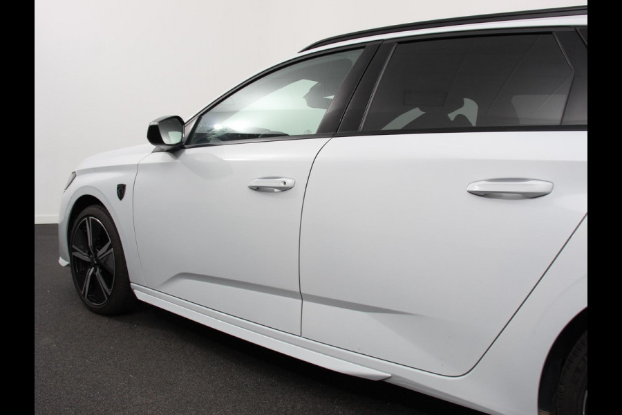 Peugeot 308 1.2 PureTech GT | Climate control Adaptive cruise control Parkeersensoren Achteruitrijcamera Navigatie Voorstoelen verwarmd LED Apple Carplay/ Android Auto