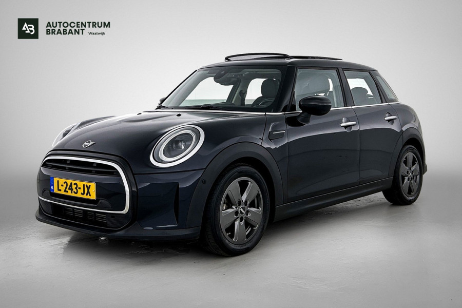 MINI 5-deurs 1.5 Cooper Classic (NL-auto, 1e Eig, Dealer OnderH, Panorama, Carplay, Navi Prof, Sportstoel, ParkeerS, Climate, Etc)