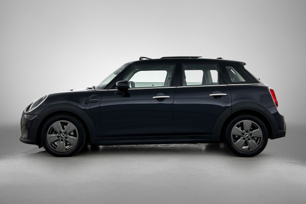 MINI 5-deurs 1.5 Cooper Classic (NL-auto, 1e Eig, Dealer OnderH, Panorama, Carplay, Navi Prof, Sportstoel, ParkeerS, Climate, Etc)