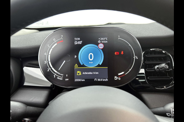 MINI 5-deurs 1.5 Cooper Classic (NL-auto, 1e Eig, Dealer OnderH, Panorama, Carplay, Navi Prof, Sportstoel, ParkeerS, Climate, Etc)