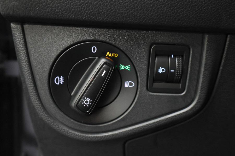 Volkswagen Polo 1.0 TSI Life Virtual Cockpit, ACC, Apple Carplay, Rijstrooksensor, LED, DAB, PDC, 15''