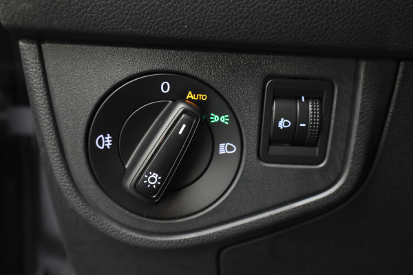 Volkswagen Polo 1.0 TSI Life Virtual Cockpit, ACC, Apple Carplay, Rijstrooksensor, LED, DAB, PDC, 15''