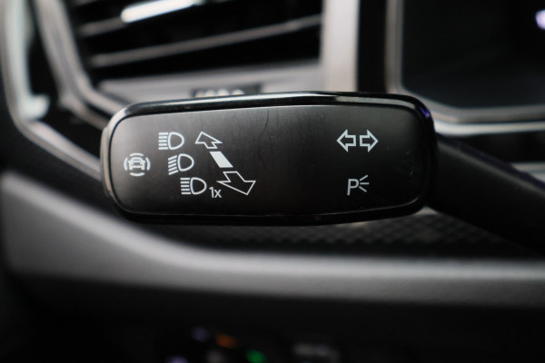 Volkswagen Polo 1.0 TSI Life Virtual Cockpit, ACC, Apple Carplay, Rijstrooksensor, LED, DAB, PDC, 15''
