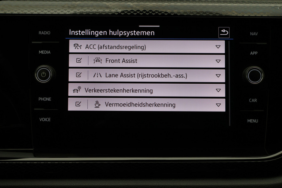 Volkswagen Polo 1.0 TSI Life Virtual Cockpit, ACC, Apple Carplay, Rijstrooksensor, LED, DAB, PDC, 15''