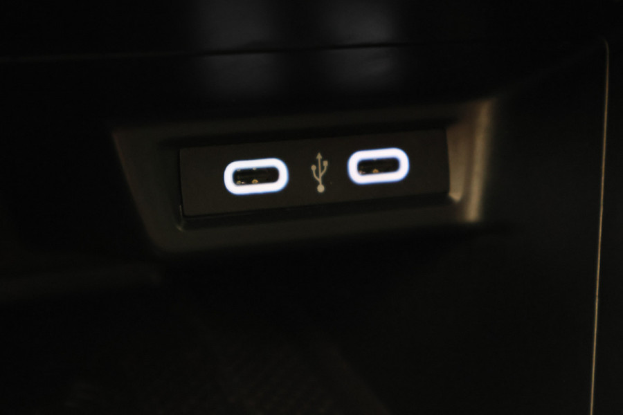 Volkswagen Polo 1.0 TSI Life Virtual Cockpit, ACC, Apple Carplay, Rijstrooksensor, LED, DAB, PDC, 15''
