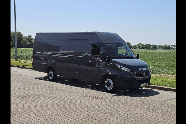 Iveco Daily 35S18HV 3.0 410 L4H2 3.0Ltr Automaat 180Pk 3.5T-Trekhaak Navi Euro6 LED 3-Zits