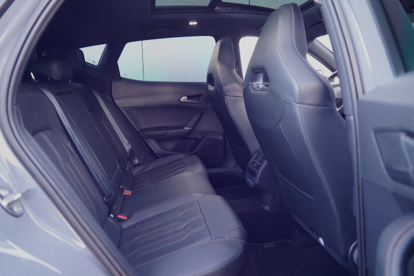 CUPRA Formentor 1.4 e-Hybrid Performance / Maxton design / Elek. Trekhaak / Pano / SOH 89,5 % / / Camera / Carplay