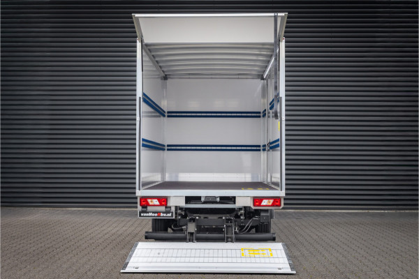 Ford E-Transit Bakwagen met laadklep Rolstops