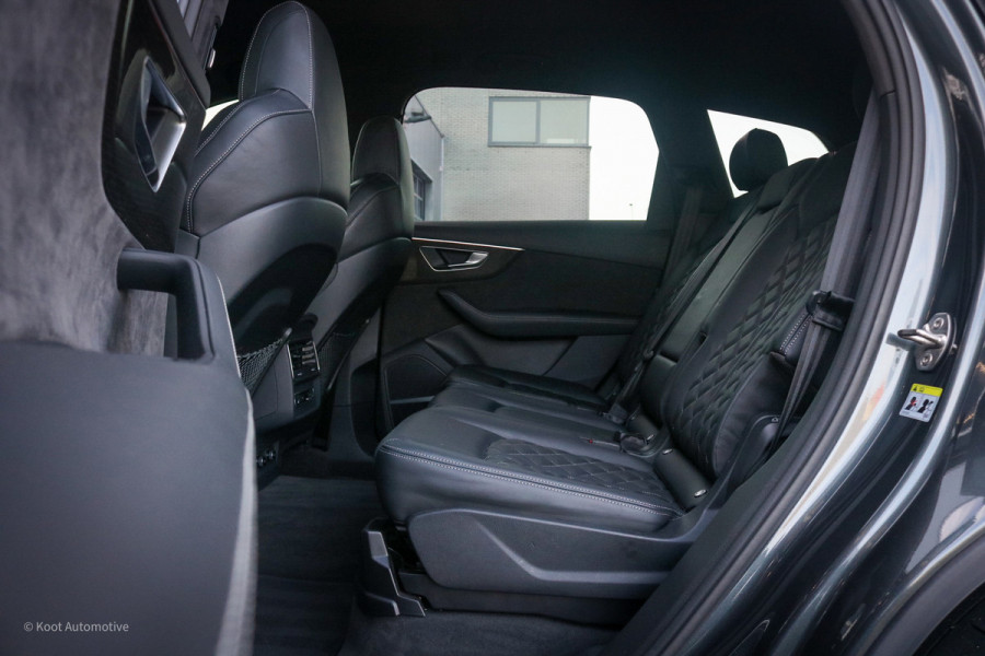 Audi Q7 60 TFSI e Quattro Competition | RS-Stoelen| B&O 3D | HUD | Matrix Laser | Massage | Trekhaak | Alcantara hemel | Softclose