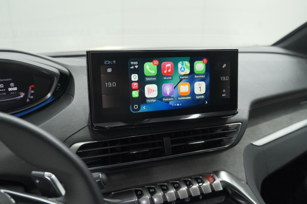 Peugeot 5008 PureTech 130 EAT8 GT | 7 Zitplaatsen | Schuif-/Kanteldak | Camera | Adaptieve Cruise Control