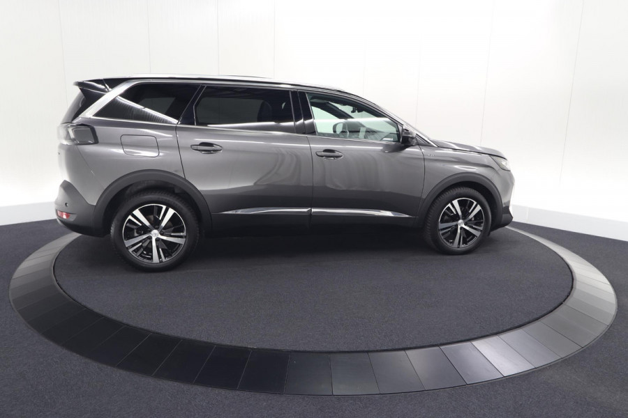 Peugeot 5008 PureTech 130 EAT8 GT | 7 Zitplaatsen | Schuif-/Kanteldak | Camera | Adaptieve Cruise Control