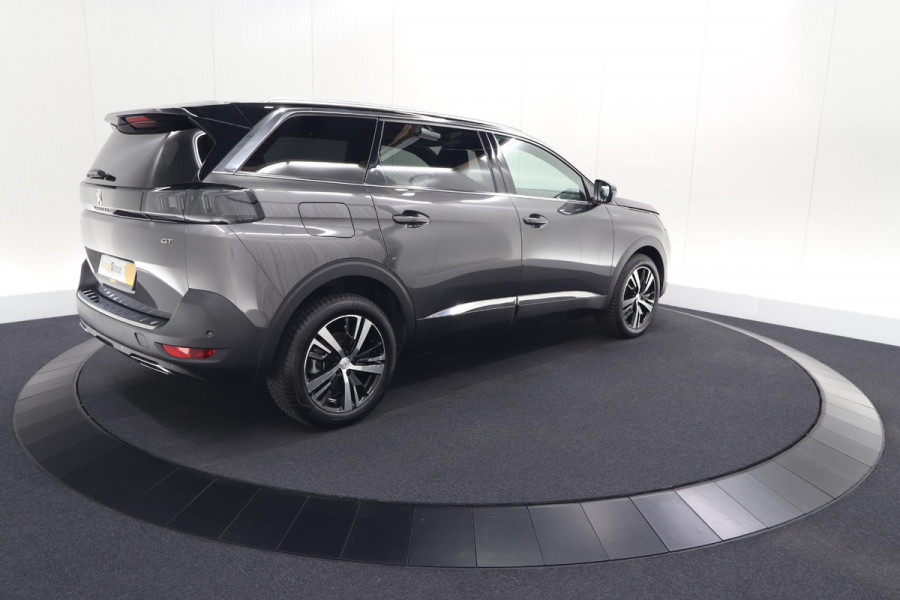Peugeot 5008 PureTech 130 EAT8 GT | 7 Zitplaatsen | Schuif-/Kanteldak | Camera | Adaptieve Cruise Control
