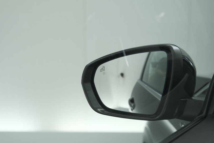 Peugeot 5008 PureTech 130 EAT8 GT | 7 Zitplaatsen | Schuif-/Kanteldak | Camera | Adaptieve Cruise Control