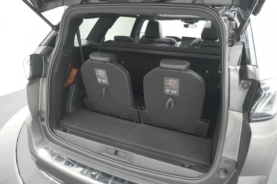 Peugeot 5008 PureTech 130 EAT8 GT | 7 Zitplaatsen | Schuif-/Kanteldak | Camera | Adaptieve Cruise Control