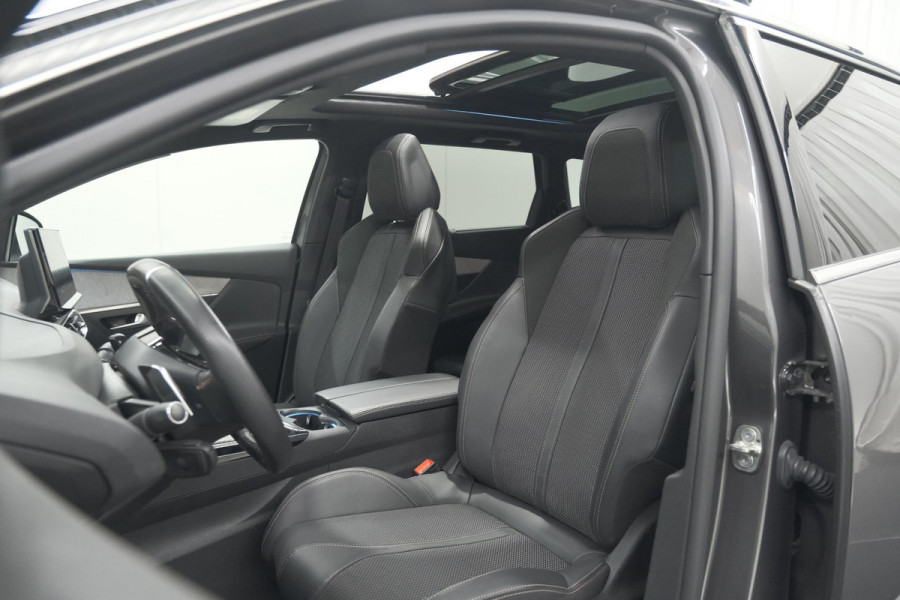 Peugeot 5008 PureTech 130 EAT8 GT | 7 Zitplaatsen | Schuif-/Kanteldak | Camera | Adaptieve Cruise Control