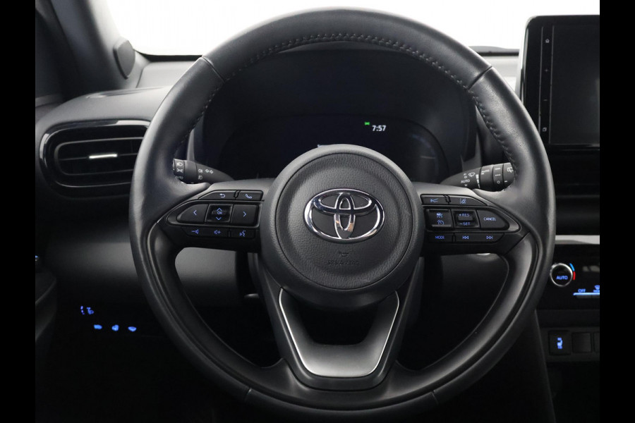 Toyota Yaris Cross 1.5 Hybrid 115 Dynamic Luxury Bi-Tone | Stuur- & Stoelverwarming | Apple Carplay & AndroidAUTO | Camera |