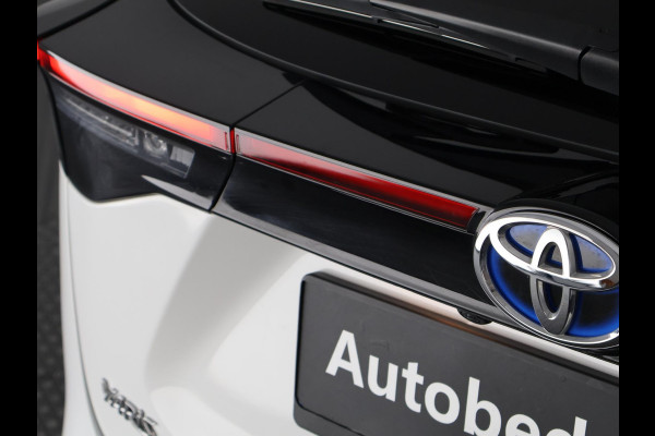 Toyota Yaris Cross 1.5 Hybrid 115 Dynamic Luxury Bi-Tone | Stuur- & Stoelverwarming | Apple Carplay & AndroidAUTO | Camera |