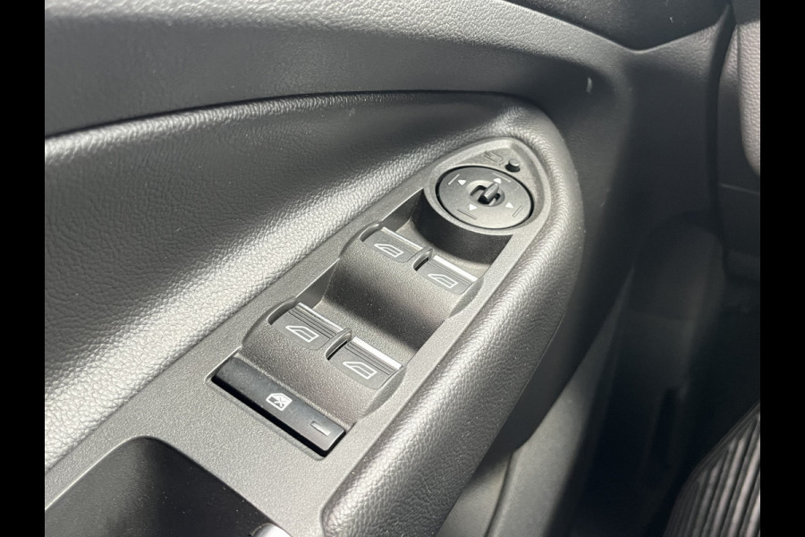 Ford Kuga 1.5 EcoBoost ST Line 150pk/110kW 6-bak | Afn. trekhaak | Bi-Xenon | Sony | Camera | Elek. achterklep | Winter Pack | etc. etc.