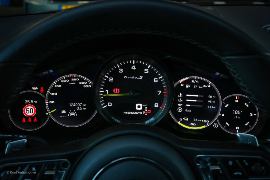 Porsche Cayenne 4.0 Turbo S E-Hybrid | 680PK | PCCB | PDCC | PASM| Pano | Sport Chrono | Trekhaak | BTW