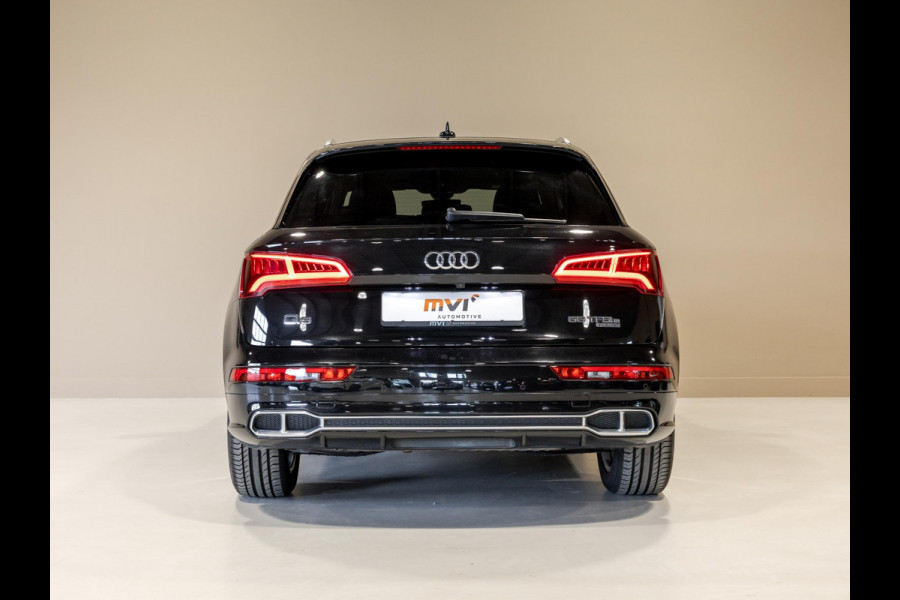 Audi Q5 55 TFSI e S-Line edition / 367pk / Panorama dak / Trekhaak / Leder / Achteruitrij camera /