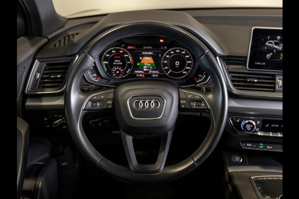 Audi Q5 55 TFSI e S-Line edition / 367pk / Panorama dak / Trekhaak / Leder / Achteruitrij camera /