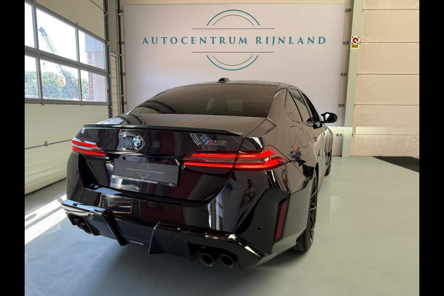 BMW 5 Serie M5 Automaat, Carbon pakket, keramische remmen, HUD, Bowers & Wilkins, M Multifunctionele Stoelen