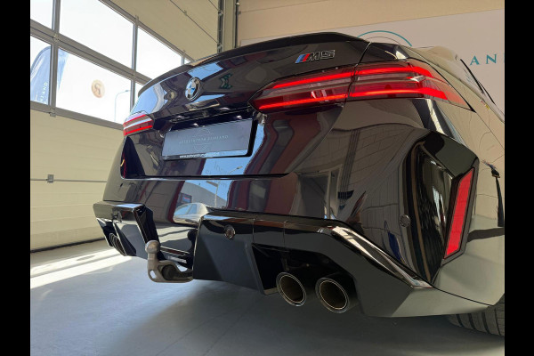 BMW 5 Serie M5 Automaat, Carbon pakket, keramische remmen, HUD, Bowers & Wilkins, M Multifunctionele Stoelen