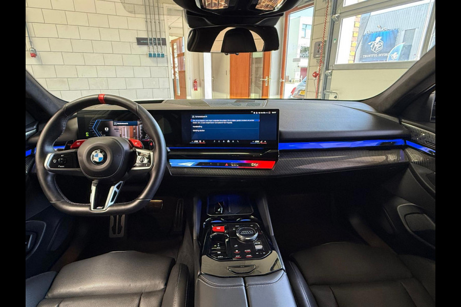 BMW 5 Serie M5 Automaat, Carbon pakket, keramische remmen, HUD, Bowers & Wilkins, M Multifunctionele Stoelen