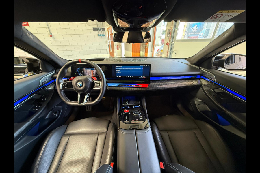 BMW 5 Serie M5 Automaat, Carbon pakket, keramische remmen, HUD, Bowers & Wilkins, M Multifunctionele Stoelen