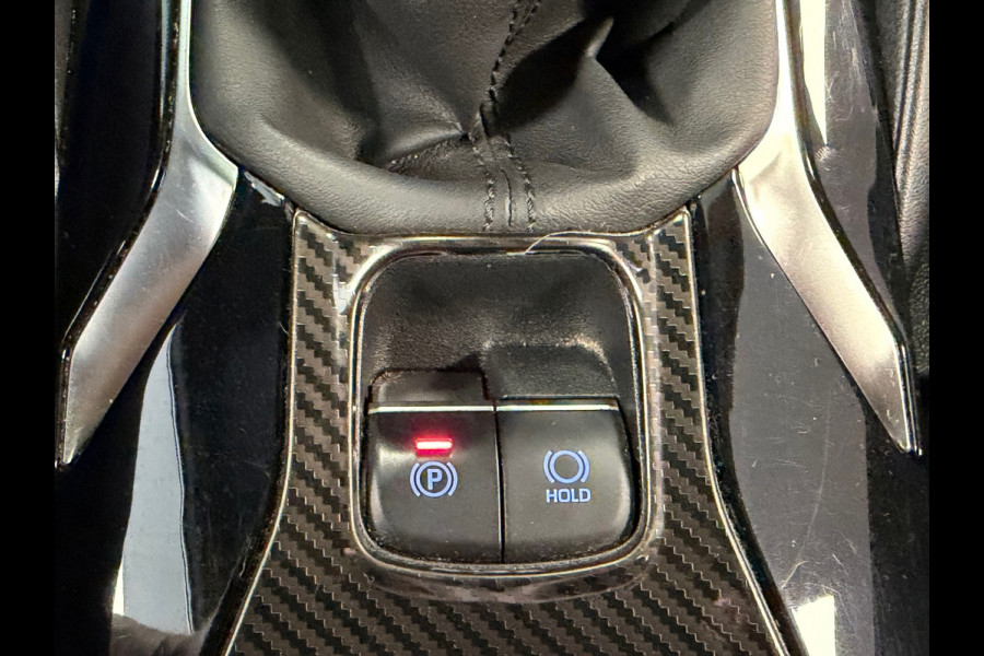 Toyota Corolla 1.2 Turbo First Edition CAMERA PDC AIRCO CRUISE LANE-ASSIST KEYLESS-GO BLUETOOTH MIRRORCAST START-STOP AUTO-HOLD
