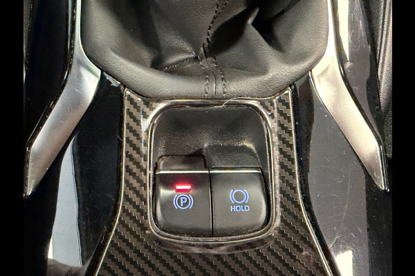 Toyota Corolla 1.2 Turbo First Edition CAMERA PDC AIRCO CRUISE LANE-ASSIST KEYLESS-GO BLUETOOTH MIRRORCAST START-STOP AUTO-HOLD