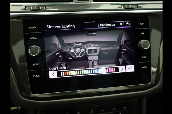 Volkswagen Tiguan 1.4 TSI eHybrid R-Line Business | Panodak | 20'' | Keyless | Elk. A-klep | IQ Light | Camera | Prijs Rijklaar!!