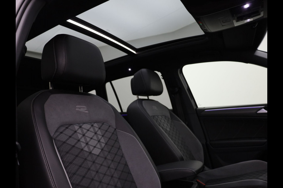 Volkswagen Tiguan 1.4 TSI eHybrid R-Line Business | Panodak | 20'' | Keyless | Elk. A-klep | IQ Light | Camera | Prijs Rijklaar!!