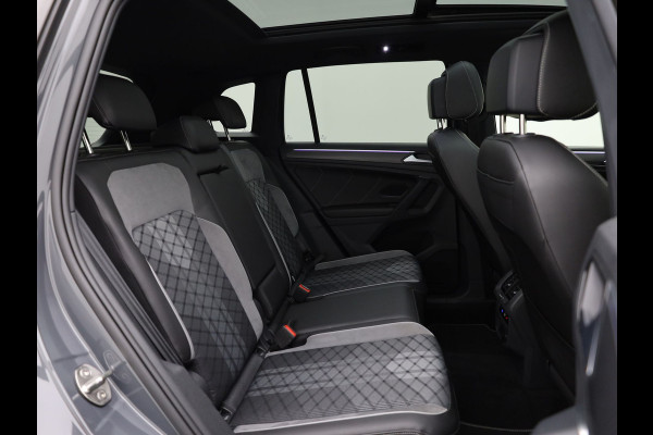 Volkswagen Tiguan 1.4 TSI eHybrid R-Line Business | Panodak | 20'' | Keyless | Elk. A-klep | IQ Light | Camera | Prijs Rijklaar!!