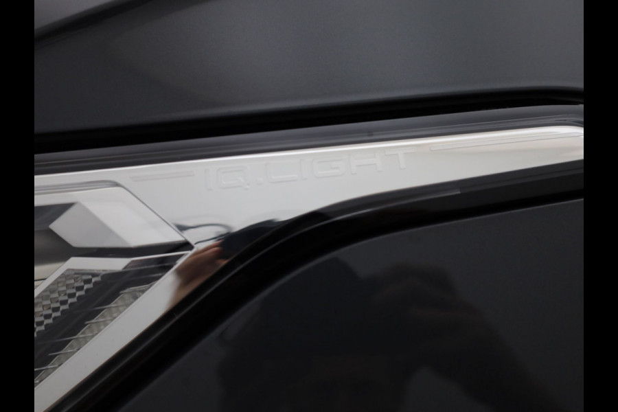 Volkswagen Tiguan 1.4 TSI eHybrid R-Line Business | Panodak | 20'' | Keyless | Elk. A-klep | IQ Light | Camera | Prijs Rijklaar!!