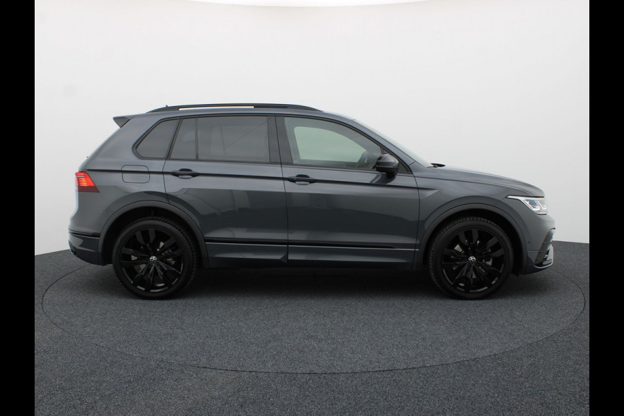 Volkswagen Tiguan 1.4 TSI eHybrid R-Line Business | Panodak | 20'' | Keyless | Elk. A-klep | IQ Light | Camera | Prijs Rijklaar!!