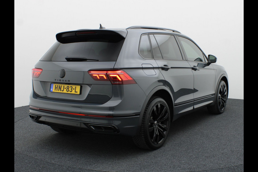 Volkswagen Tiguan 1.4 TSI eHybrid R-Line Business | Panodak | 20'' | Keyless | Elk. A-klep | IQ Light | Camera | Prijs Rijklaar!!