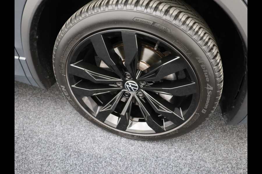 Volkswagen Tiguan 1.4 TSI eHybrid R-Line Business | Panodak | 20'' | Keyless | Elk. A-klep | IQ Light | Camera | Prijs Rijklaar!!
